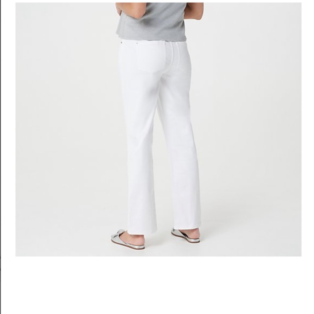 Lisa Rinna Collection White Denim Crop Flare Jeans - Size 10